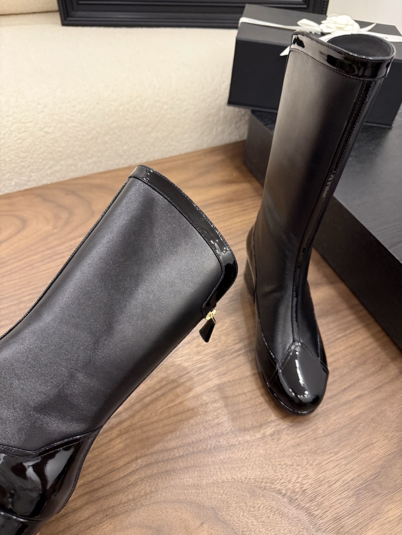Ch**el boots